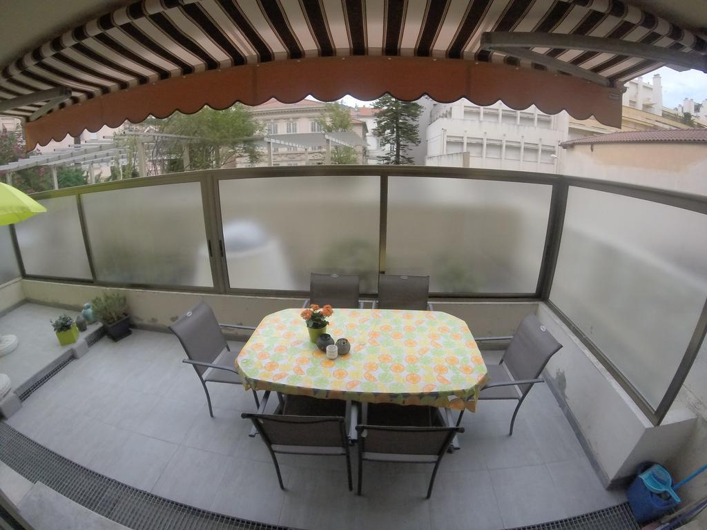 Appartement Regency Ментона Екстериор снимка